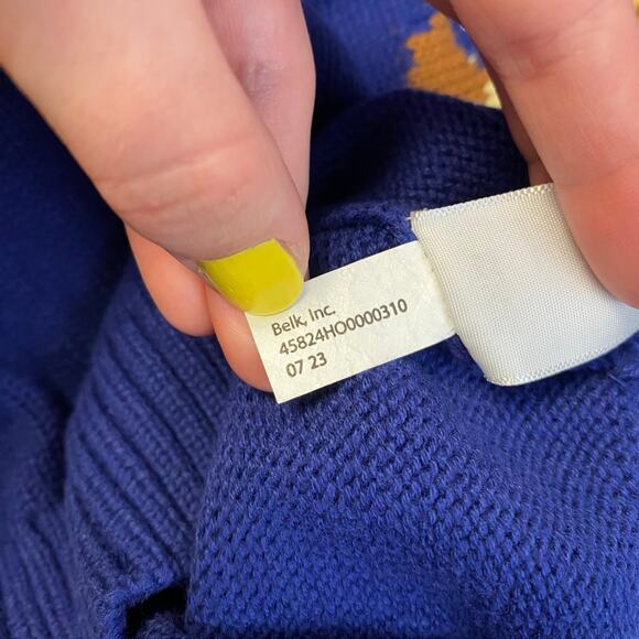 Crown & Ivy Boys Blue Intarsia Santa Dog Christmas Crew Neck Sweater Size S - Picture 6 of 7